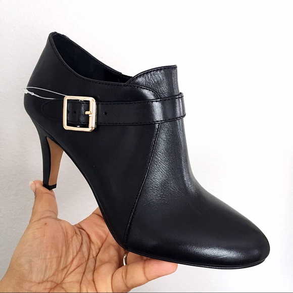 vince camuto vonilesa